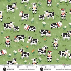 Makower Fun on the Farm - Green grazing cows 065-G